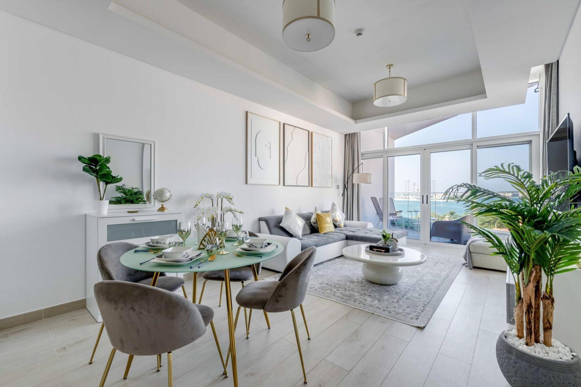 Luxury Azizi Mina Beachfront Apartments Dubái Exterior foto