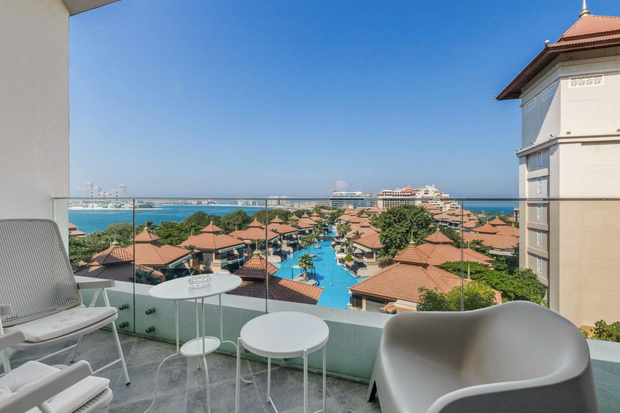 Luxury Azizi Mina Beachfront Apartments Dubái Exterior foto