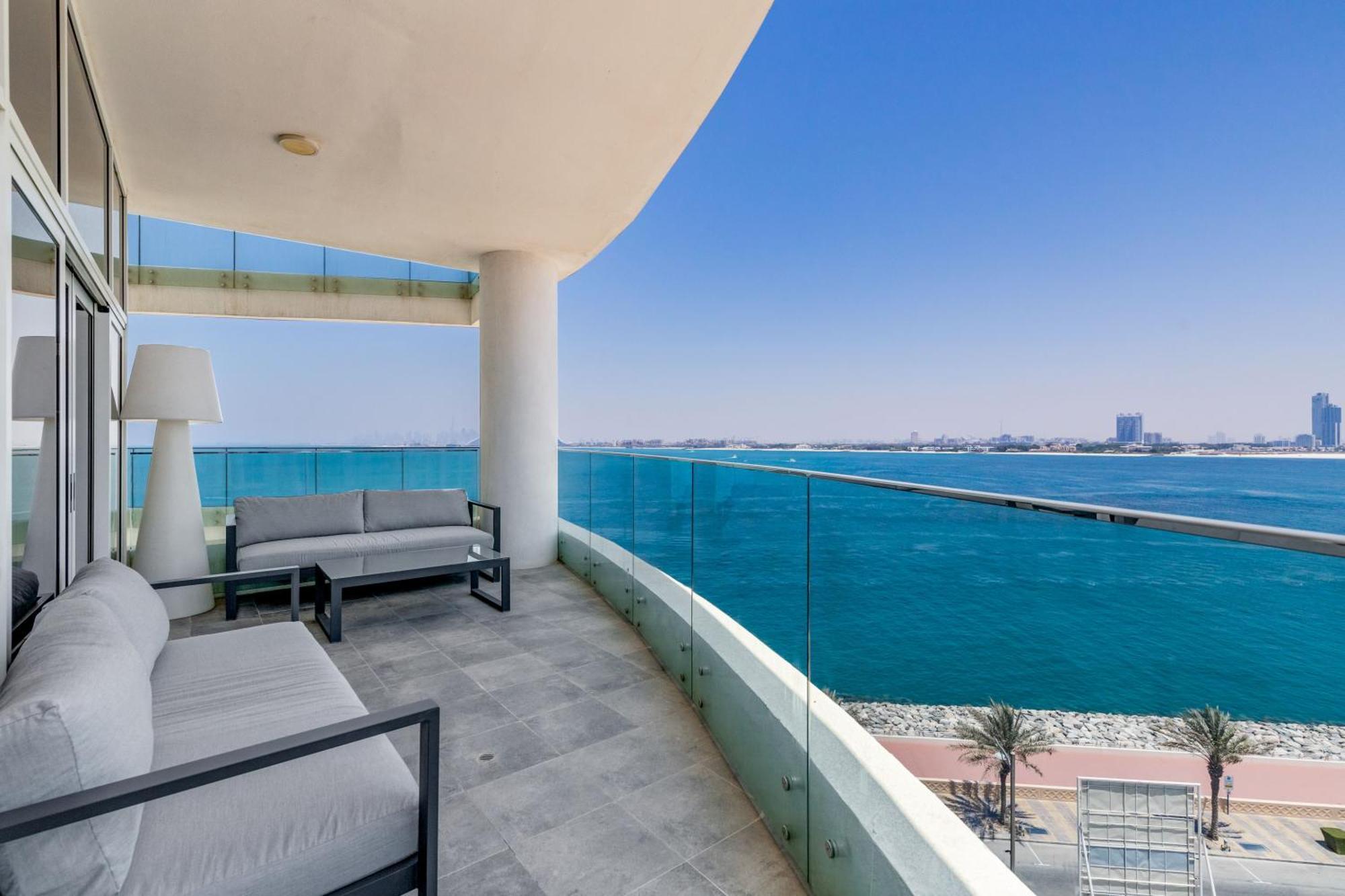 Luxury Azizi Mina Beachfront Apartments Dubái Exterior foto