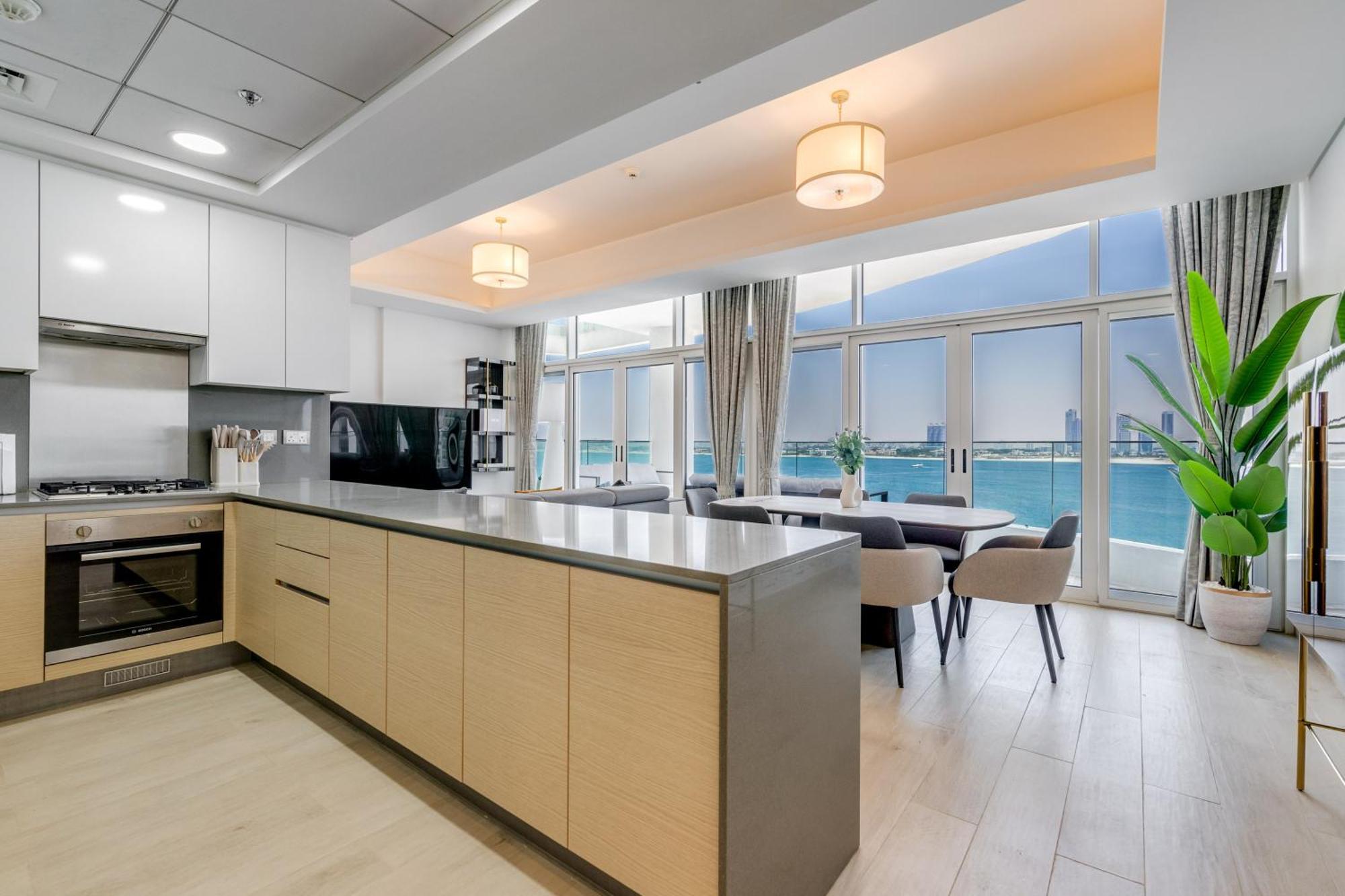 Luxury Azizi Mina Beachfront Apartments Dubái Exterior foto