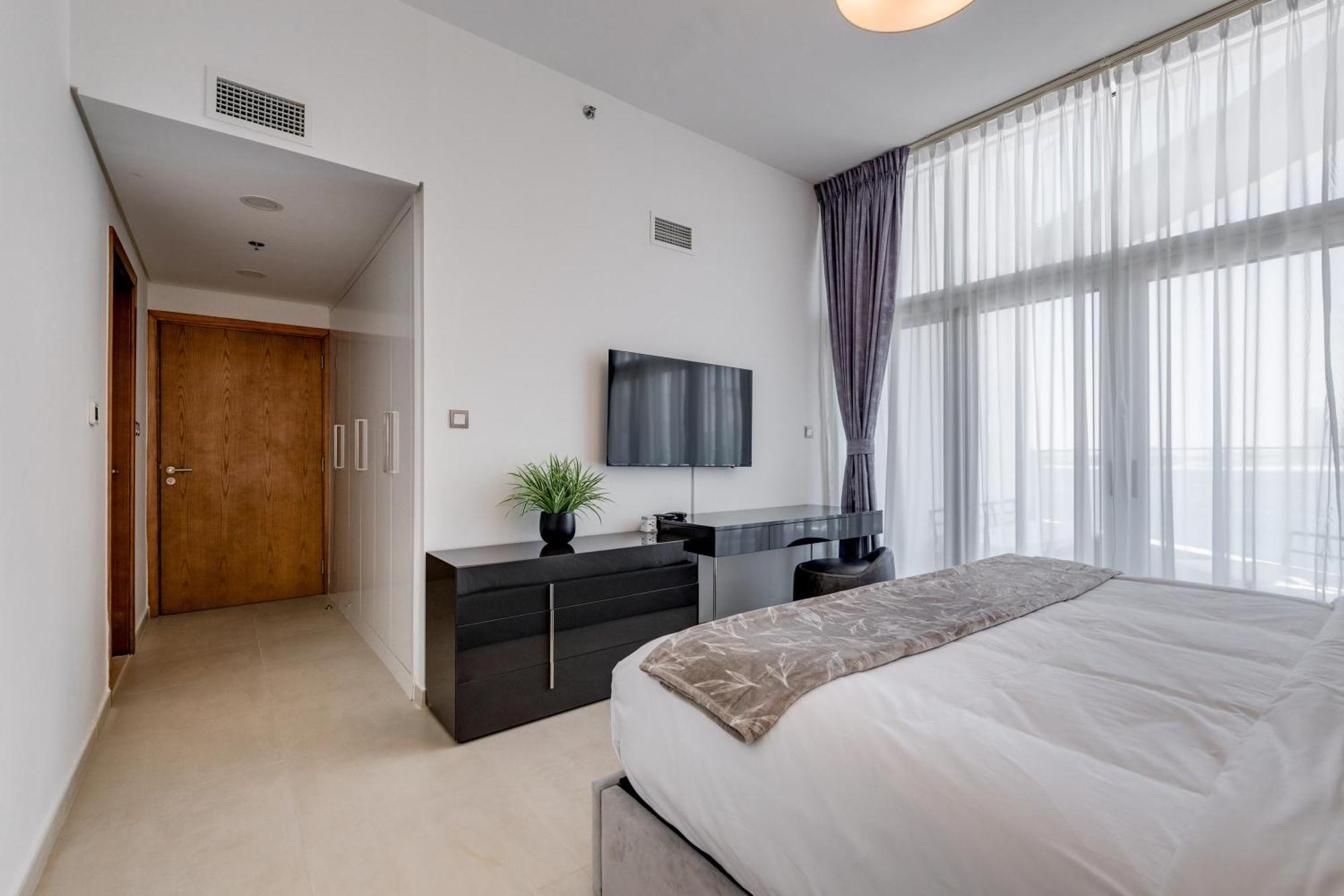 Luxury Azizi Mina Beachfront Apartments Dubái Exterior foto