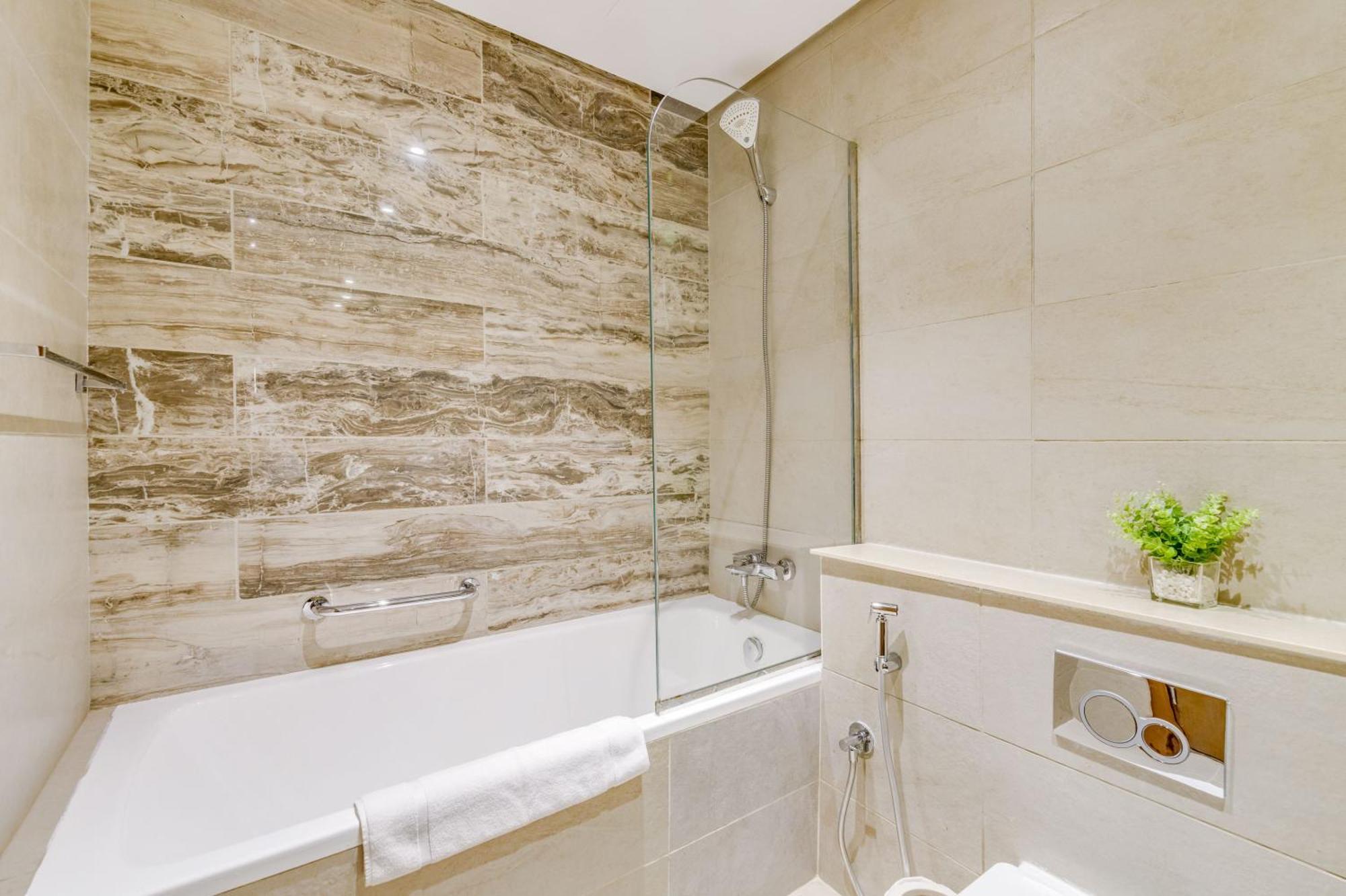 Luxury Azizi Mina Beachfront Apartments Dubái Exterior foto