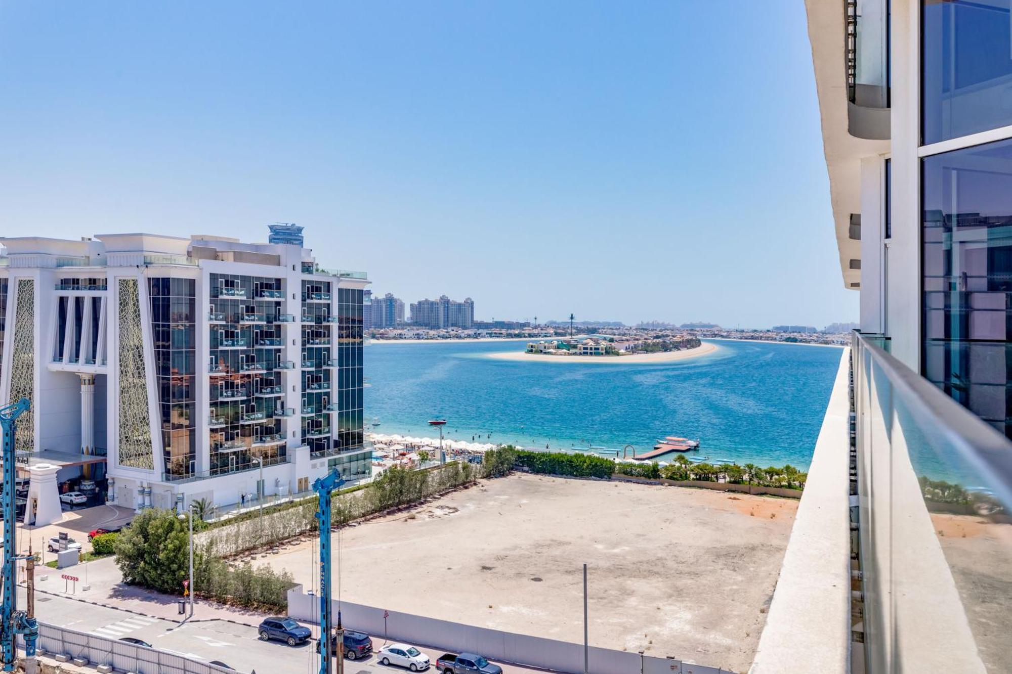 Luxury Azizi Mina Beachfront Apartments Dubái Exterior foto